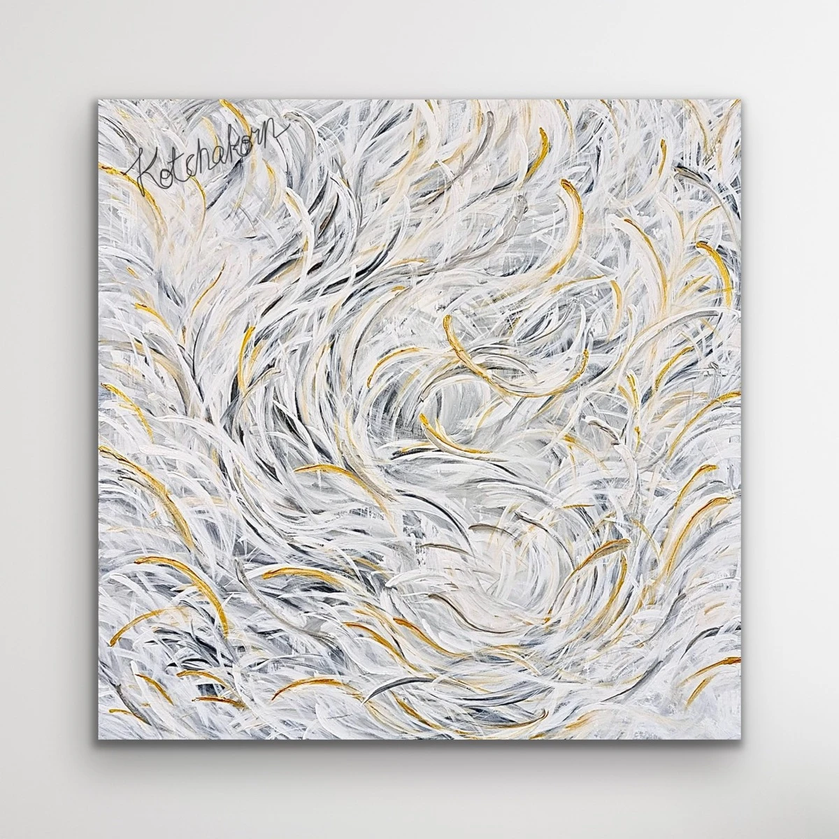 Feathery White Courage (100x100cm)