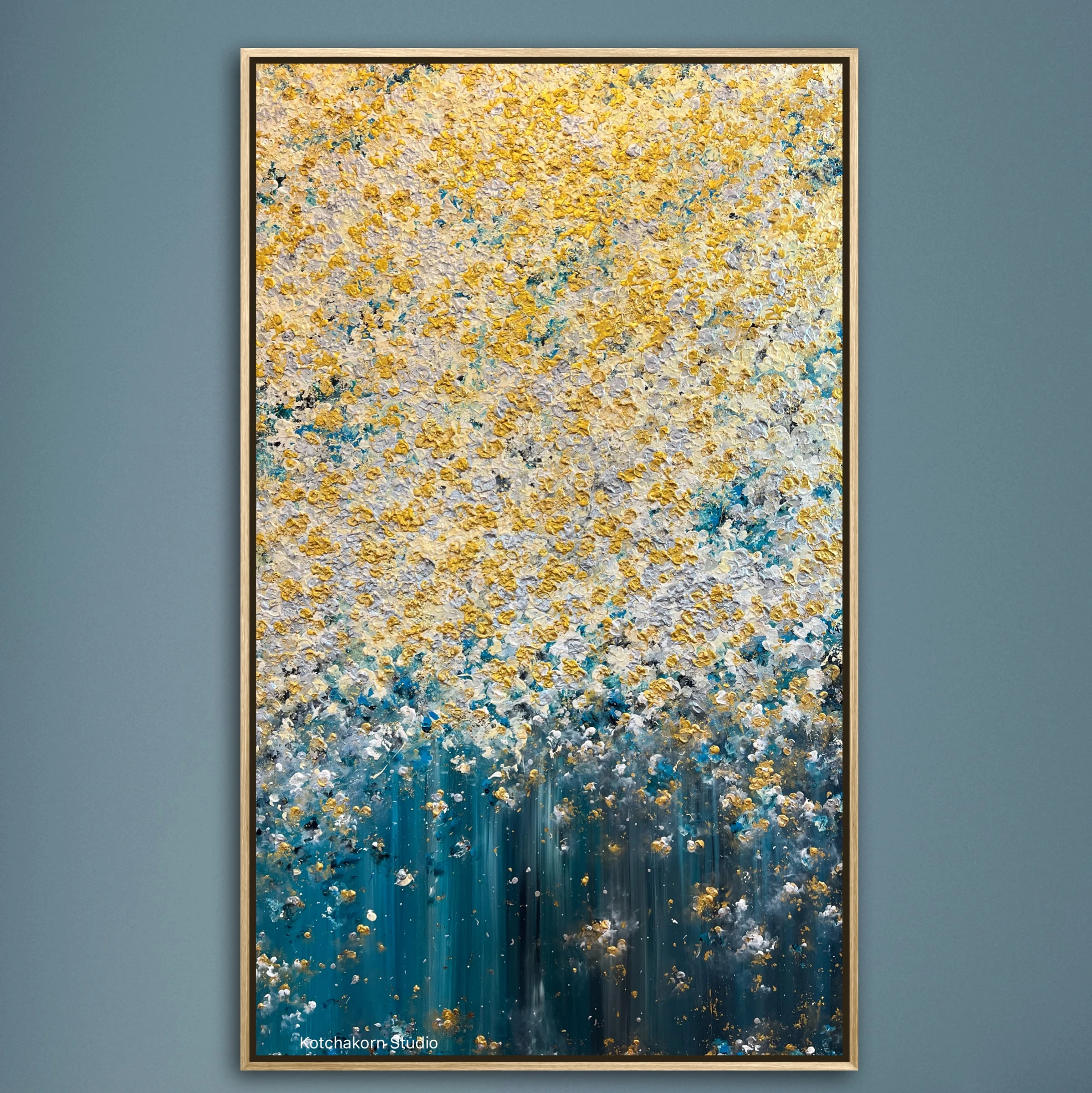 Golden Waterfall of the Gentle Giant (200x120cm)
