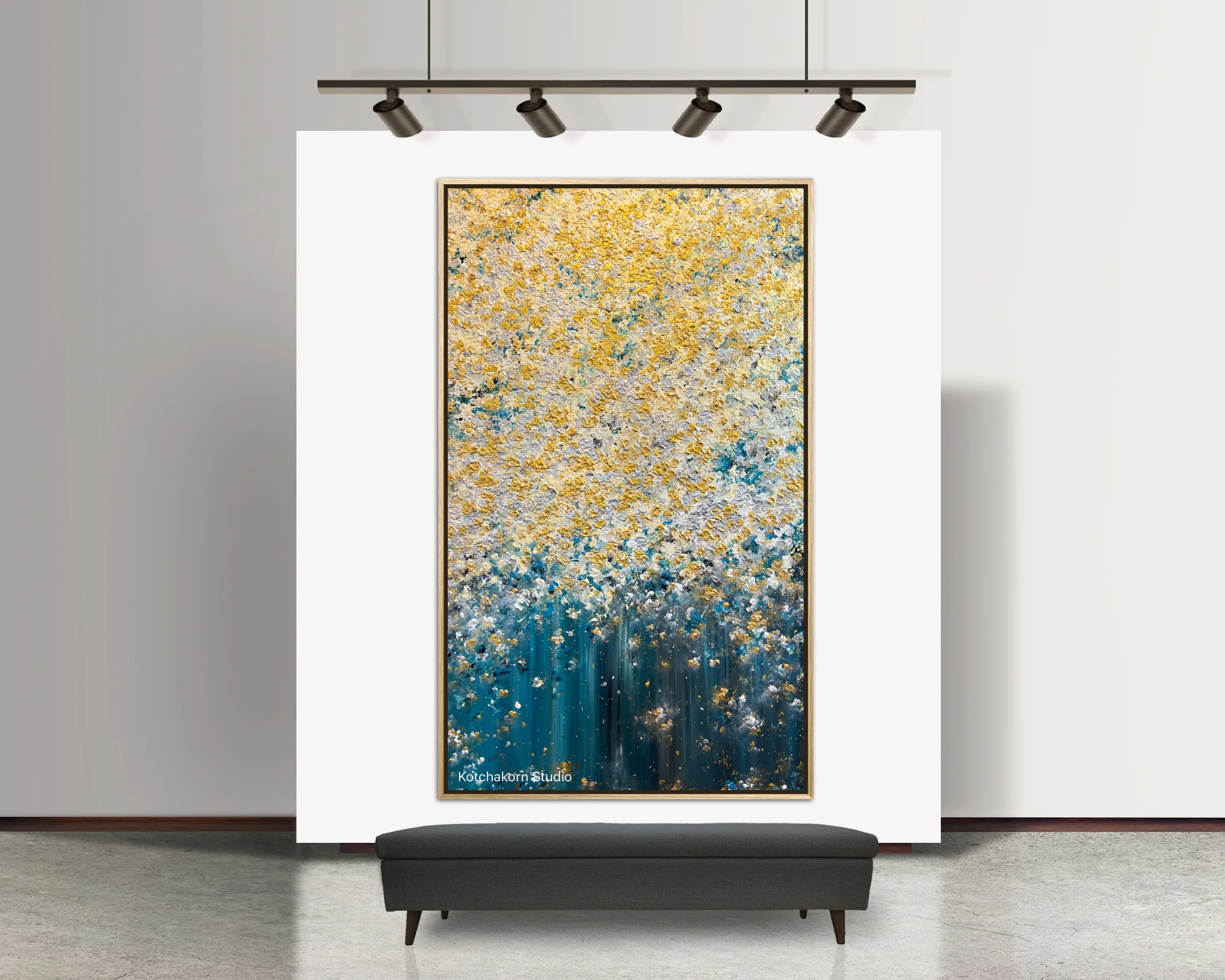 Golden Waterfall of the Gentle Giant (200x120cm)